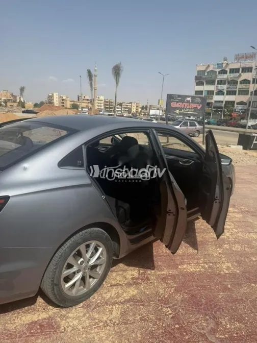 ام جى 5 2020 فضي مستعملة للبيع - 4