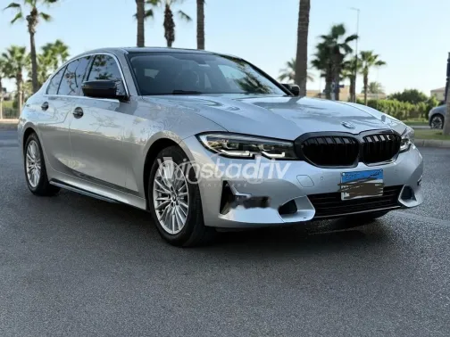 بي ام دبليو 320 2020 فضي مستعملة للبيع - 2