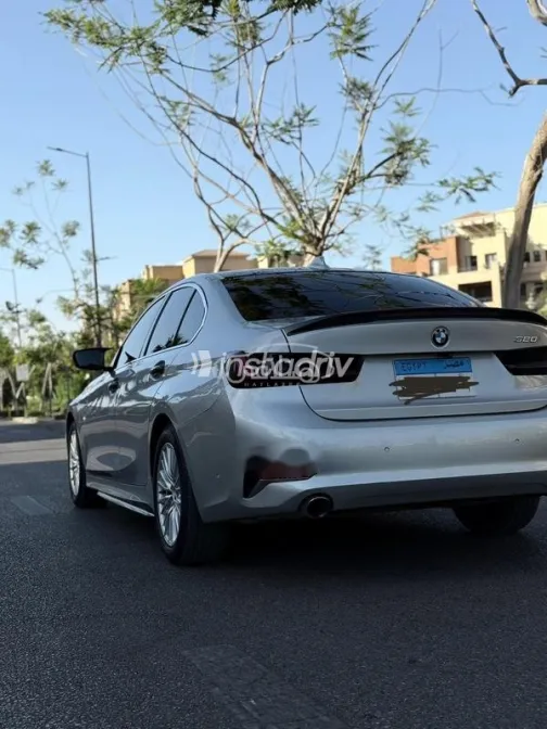 بي ام دبليو 320 2020 فضي مستعملة للبيع - 4