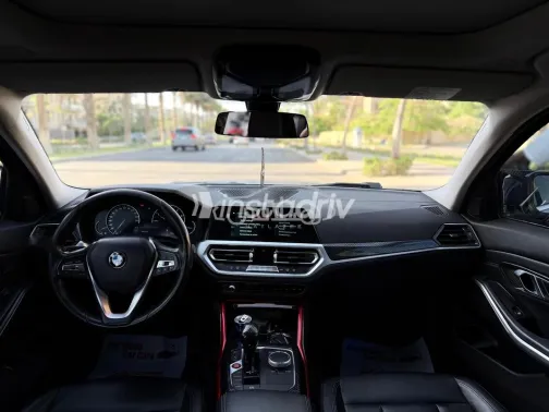 بي ام دبليو 320 2020 فضي مستعملة للبيع - 6