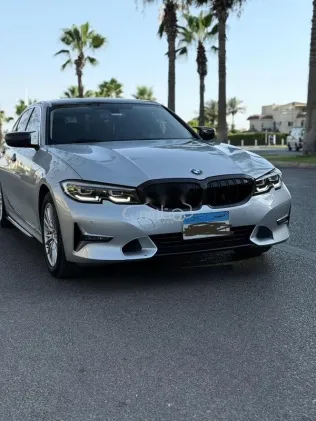 بي ام دبليو 320 2020 فضي مستعملة للبيع