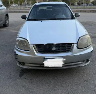 هيونداي فيرنا 2008 فضي مستعملة للبيع