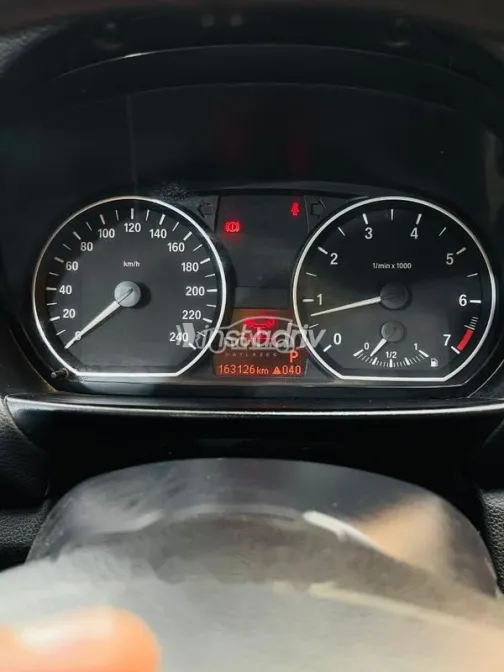 بي ام دبليو 116 2009 أبيض مستعملة للبيع - 10