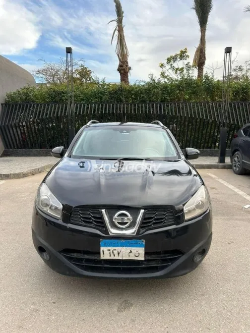 Nissan Qashqai 2014 Black Used for Sale - 1