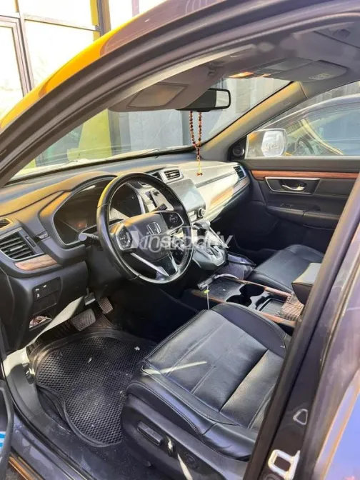 Honda CRV 2022 White Used for Sale - 5