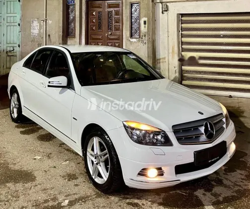 مرسيدس C 180 2010 أبيض مستعملة للبيع - 3