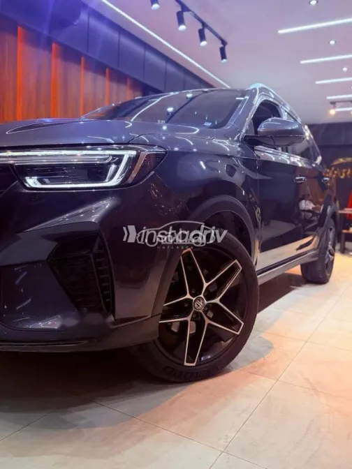 MG Rx5 2025 Gray Used for Sale - 5