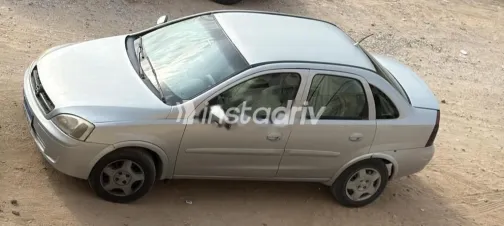 كيا سيفيا 2001 أزرق غامق مستعملة للبيع - 2