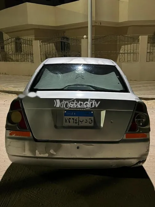 كيا سيفيا 2001 أزرق غامق مستعملة للبيع - 6