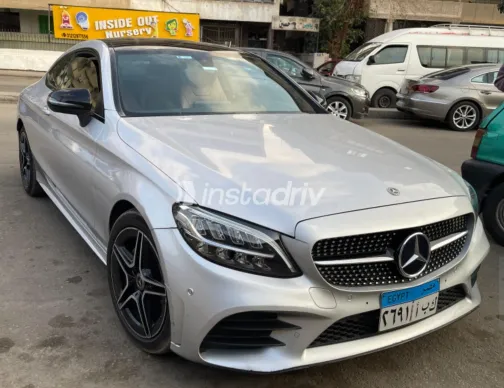مرسيدس C 180 2019 أبيض مستعملة للبيع - 1