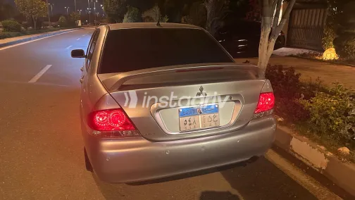 Mitsubishi Lancer 2004 White Used for Sale - 10