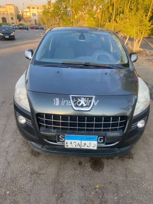 بيجو 3008 2013 أبيض مستعملة للبيع - 2