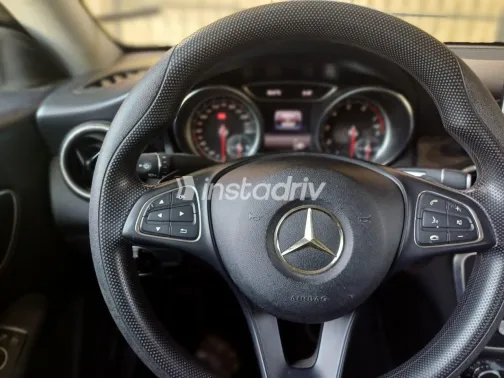 Mercedes CLA 180 2019 White Used for Sale - 1
