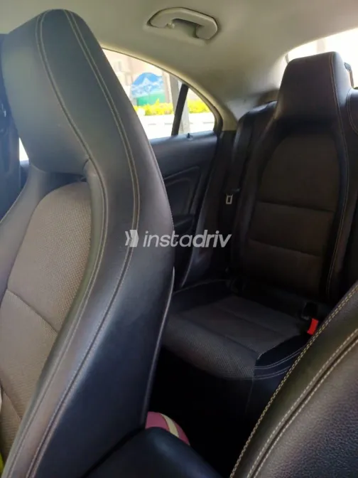 Mercedes CLA 180 2019 White Used for Sale - 3