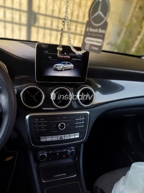 Mercedes CLA 180 2019 White Used for Sale - 6