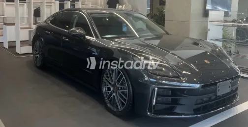 بورش باناميرا 2024 أبيض مستعملة للبيع - 1