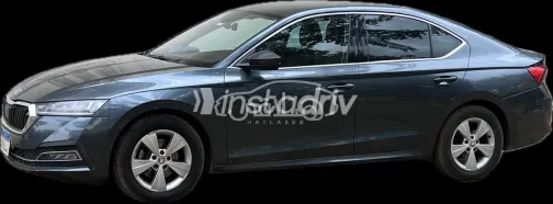 سكودا اوكتافيا A8 2021 أبيض مستعملة للبيع - 3