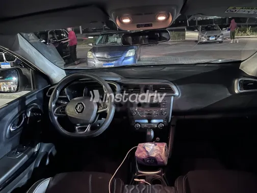 Renault Kadjar 2017 Silver Used for Sale - 3