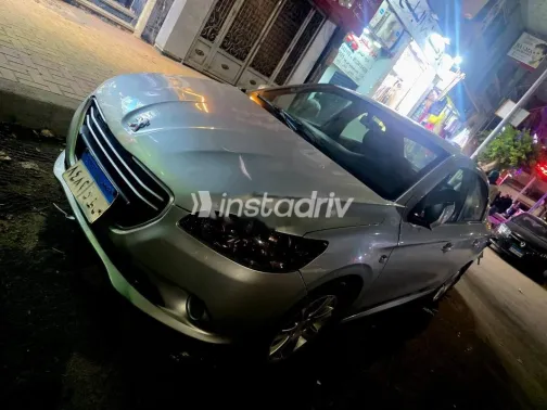 بيجو 301 2014 فضي مستعملة للبيع - 7