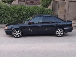 Opel Vectra 1995 Black Used for Sale