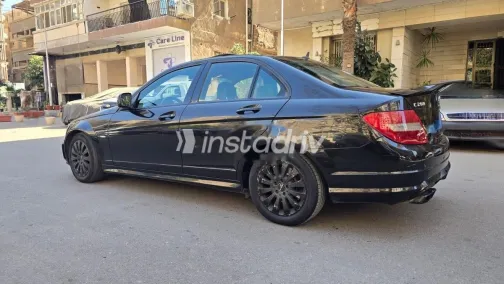 مرسيدس 200 2008 أسود مستعملة للبيع - 4