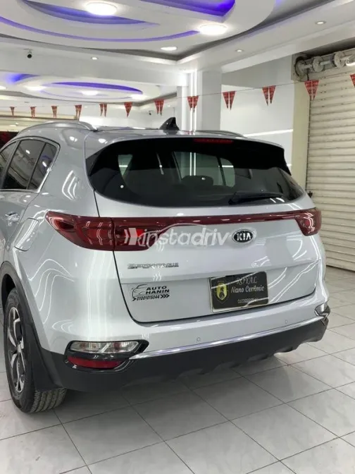 كيا سبورتاج 2021 أبيض مستعملة للبيع - 2