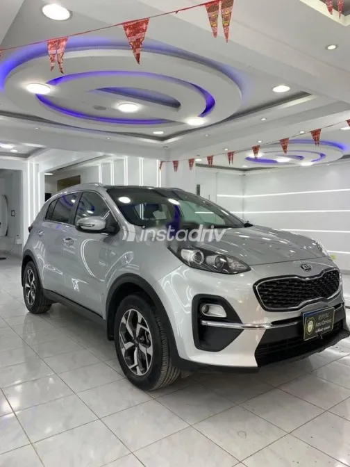 كيا سبورتاج 2021 أبيض مستعملة للبيع - 4