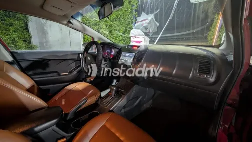 كيا سيراتو 2015 أحمر غامق مستعملة للبيع - 5