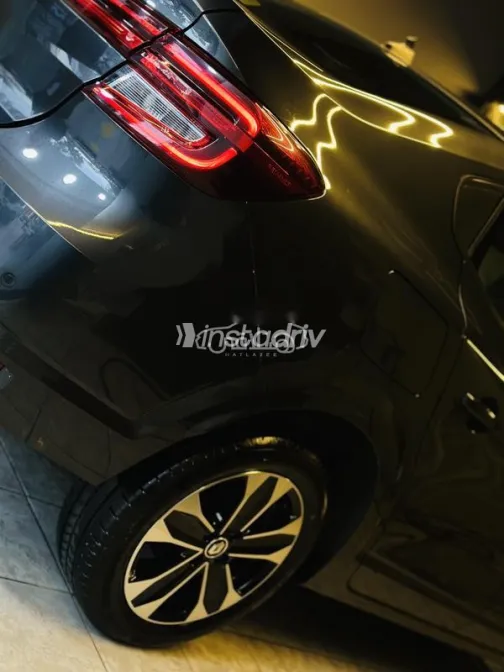 Renault Taliant 2024 White Used for Sale - 9