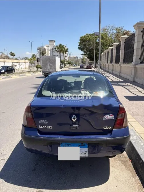 رينو كليو 2006 أزرق غامق مستعملة للبيع - 2