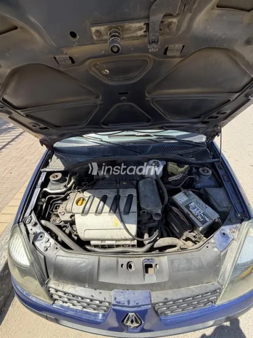 رينو كليو 2006 أزرق غامق مستعملة للبيع - 5