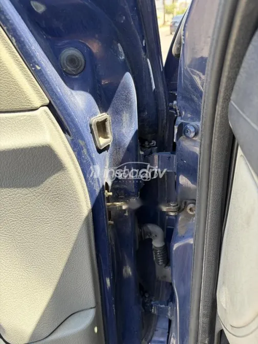 رينو كليو 2006 أزرق غامق مستعملة للبيع - 10