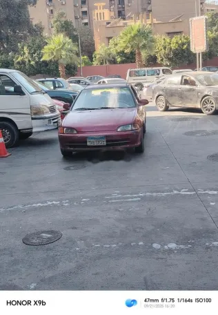 هوندا سيفك 1992 أحمر غامق مستعملة للبيع