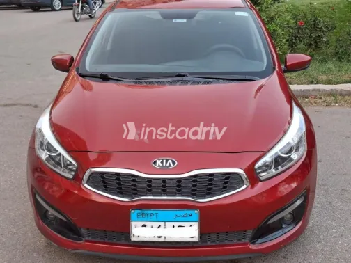 Kia Ceed 2017 Red Used for Sale - 8