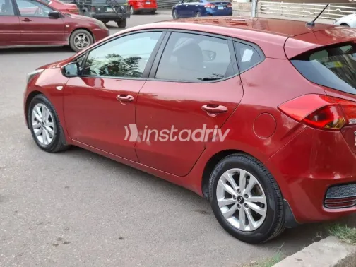 Kia Ceed 2017 Red Used for Sale - 9