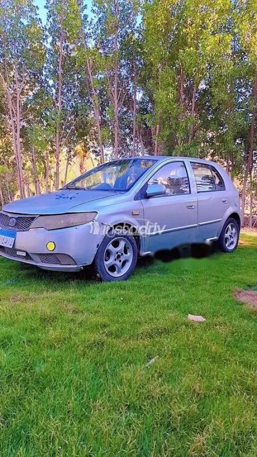 فاو قيتا 2009 فضي مستعملة للبيع - 2