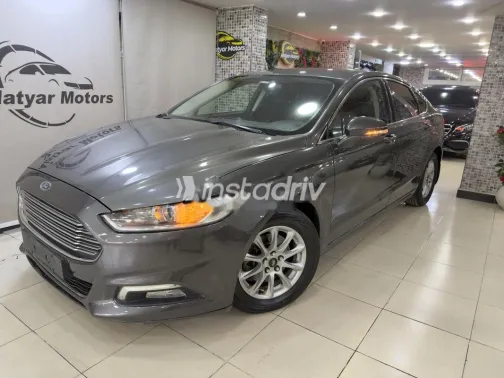 فورد فيوجن 2017 رمادي مستعملة للبيع - 2