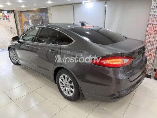 فورد فيوجن 2017 رمادي مستعملة للبيع - 4