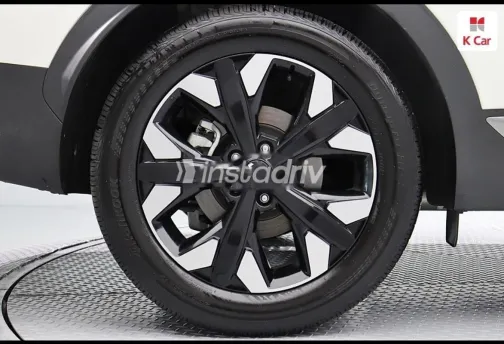 Kia Sportage 2023 White Used for Sale - 8