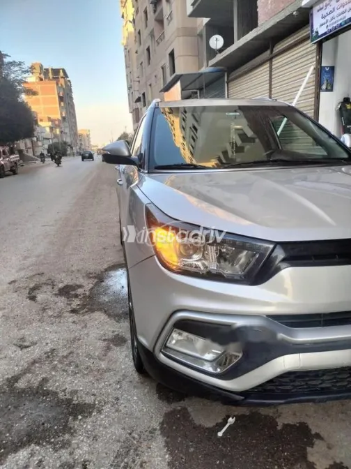 سانج يونج تيفولى XLV 2019 أبيض مستعملة للبيع - 2