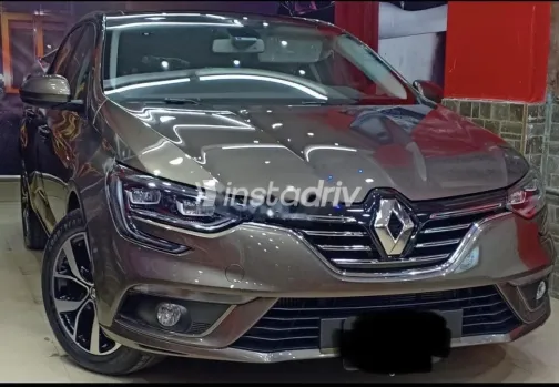 رينو ميجان 2021 موكا مستعملة للبيع - 3