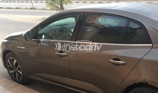 رينو ميجان 2021 موكا مستعملة للبيع - 7