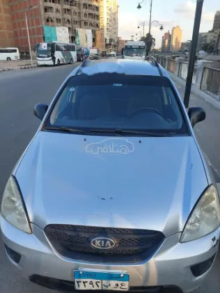 Kia Carens 2010 Silver Used for Sale