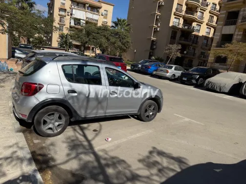 رينو سانديرو  ( ستيب  واى ) 2020 أبيض مستعملة للبيع - 2