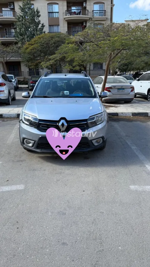 رينو سانديرو  ( ستيب  واى ) 2020 أبيض مستعملة للبيع - 3