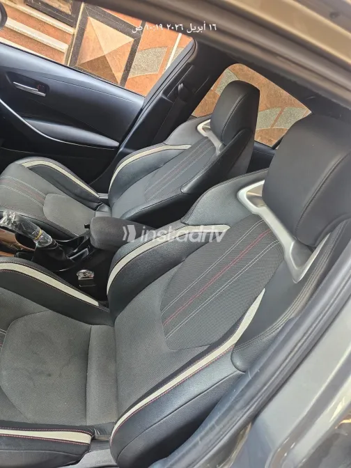 Toyota Corolla 2021 White Used for Sale - 10