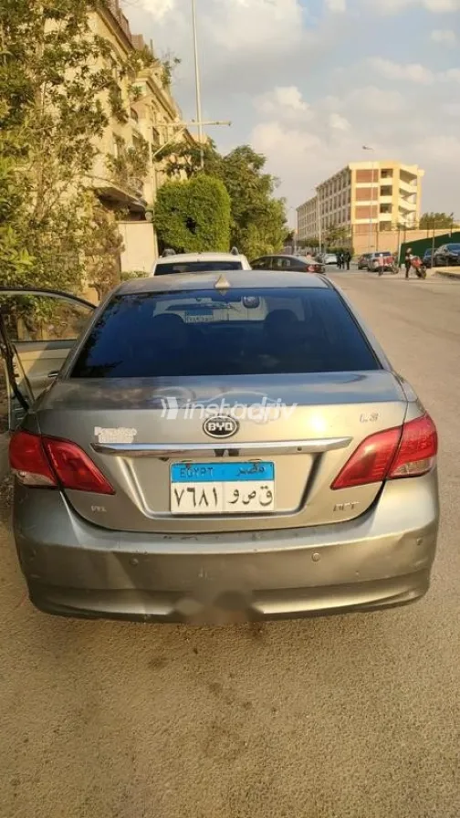 بى واى دى‬ L3 2017 رمادي غامق مستعملة للبيع - 2