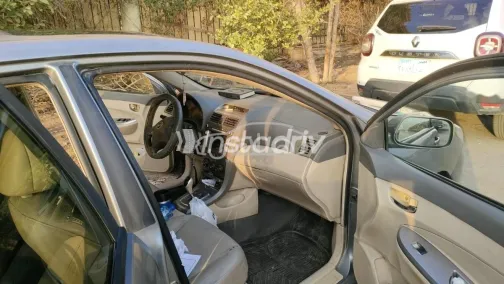 بى واى دى‬ L3 2017 رمادي غامق مستعملة للبيع - 4