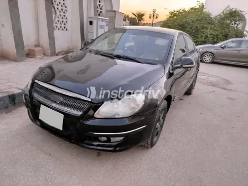 اسبيرانزا M11 2011 أسود مستعملة للبيع - 1