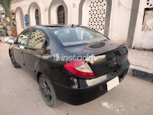 اسبيرانزا M11 2011 أسود مستعملة للبيع - 7